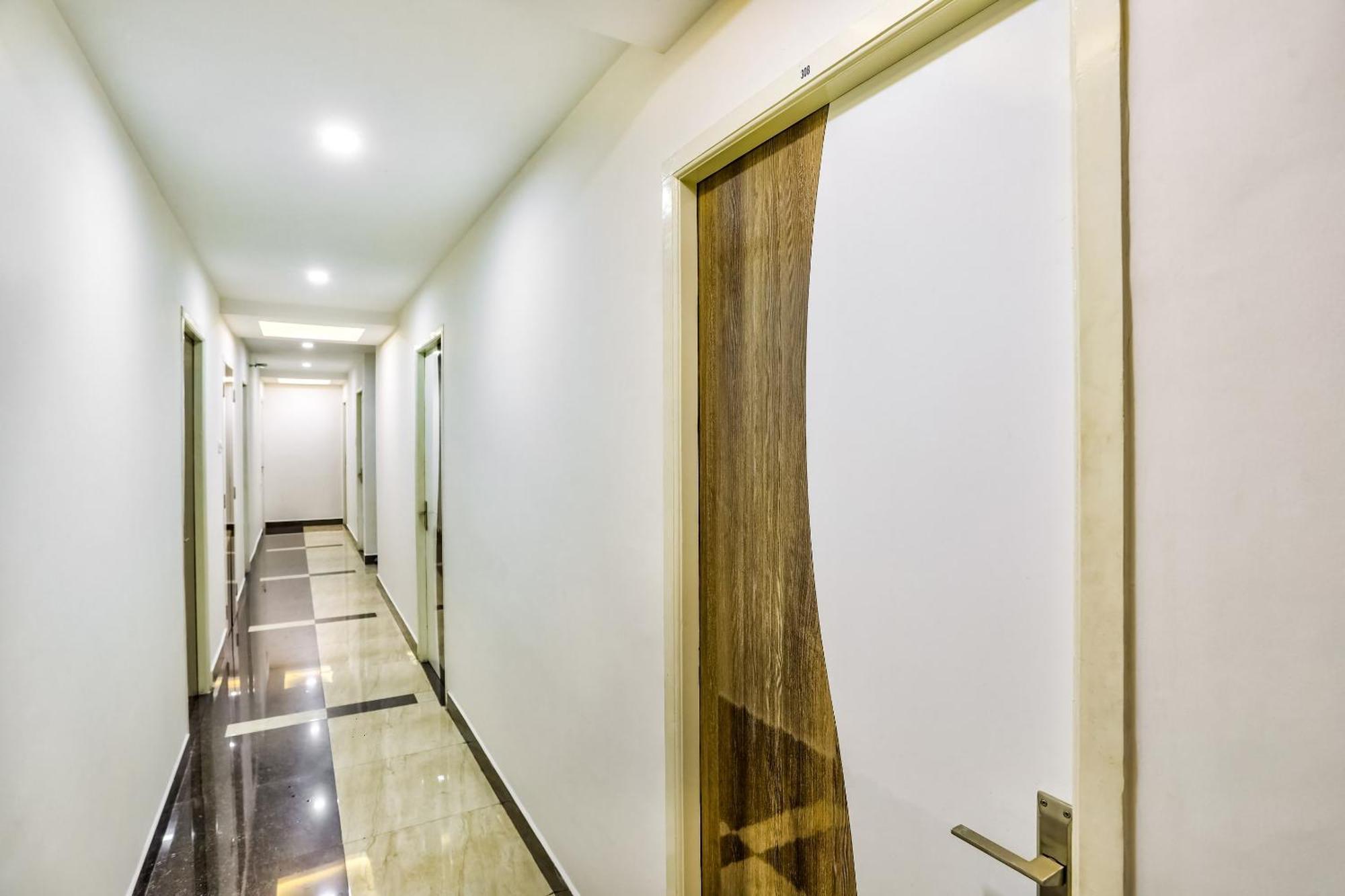 Hotel O Nimalan Residency Shenoy Nagar Anna Nagar Near Pvr Cinemas Skywalk Csennai Kültér fotó